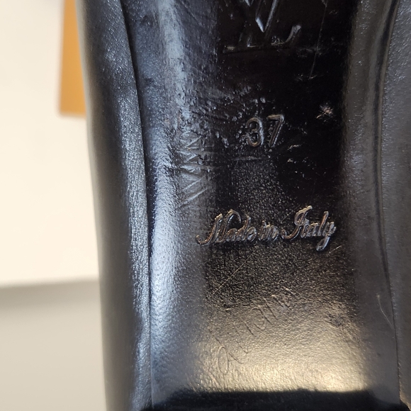 Louis Vuitton "Uniformes" Black Ballet Flats Gold LV Bow Sz. 7/37 Ret. $895 - Picture 11 of 11